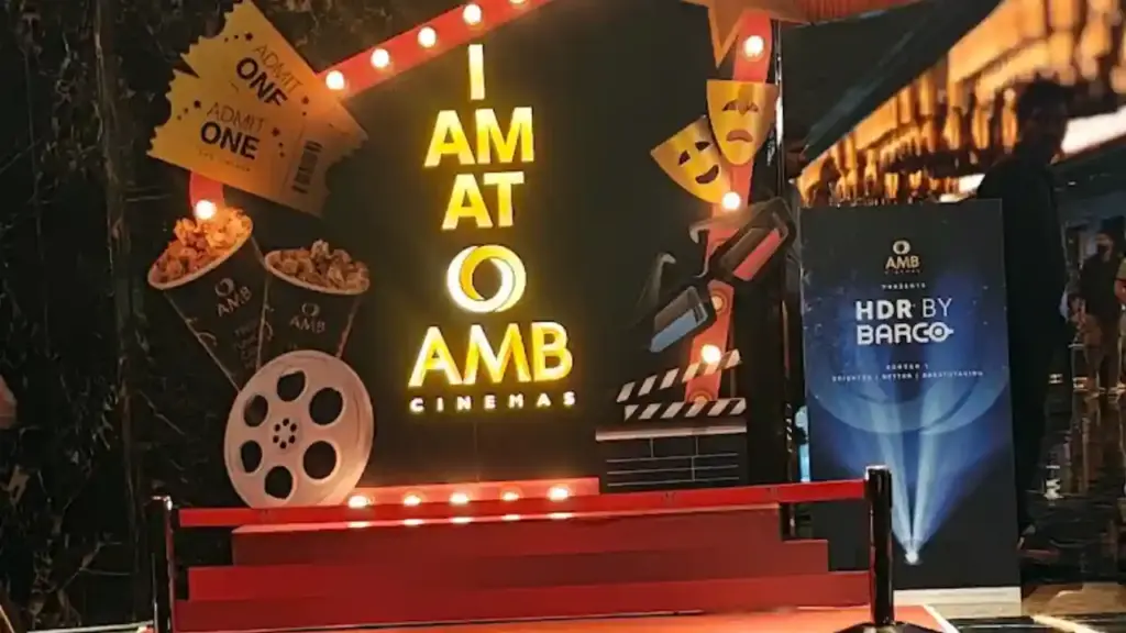 How to Choose a Cinema Screen